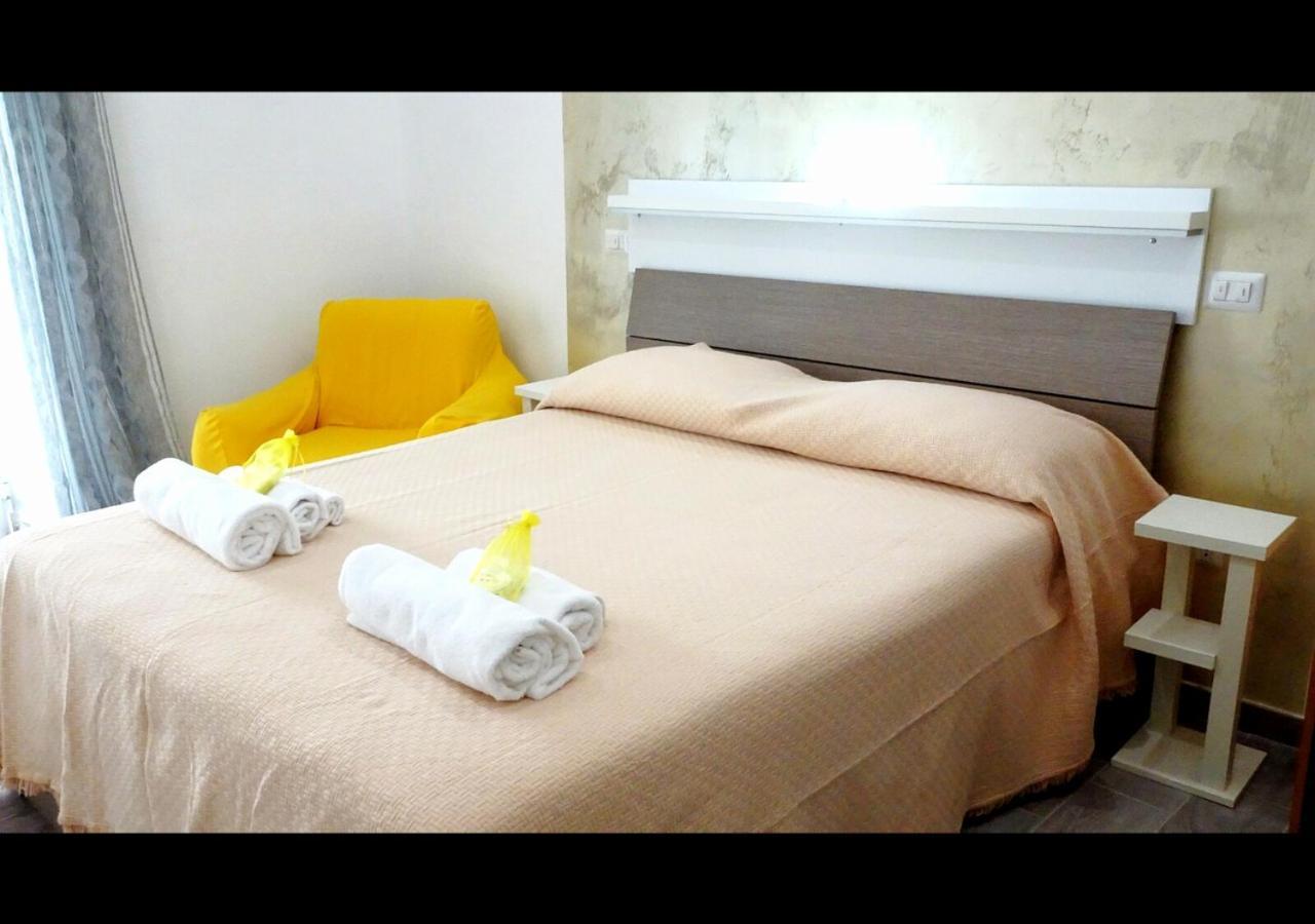 Bed & Breakfast A Capua Adiacente Al Duomo - Il Vicolo Exterior photo